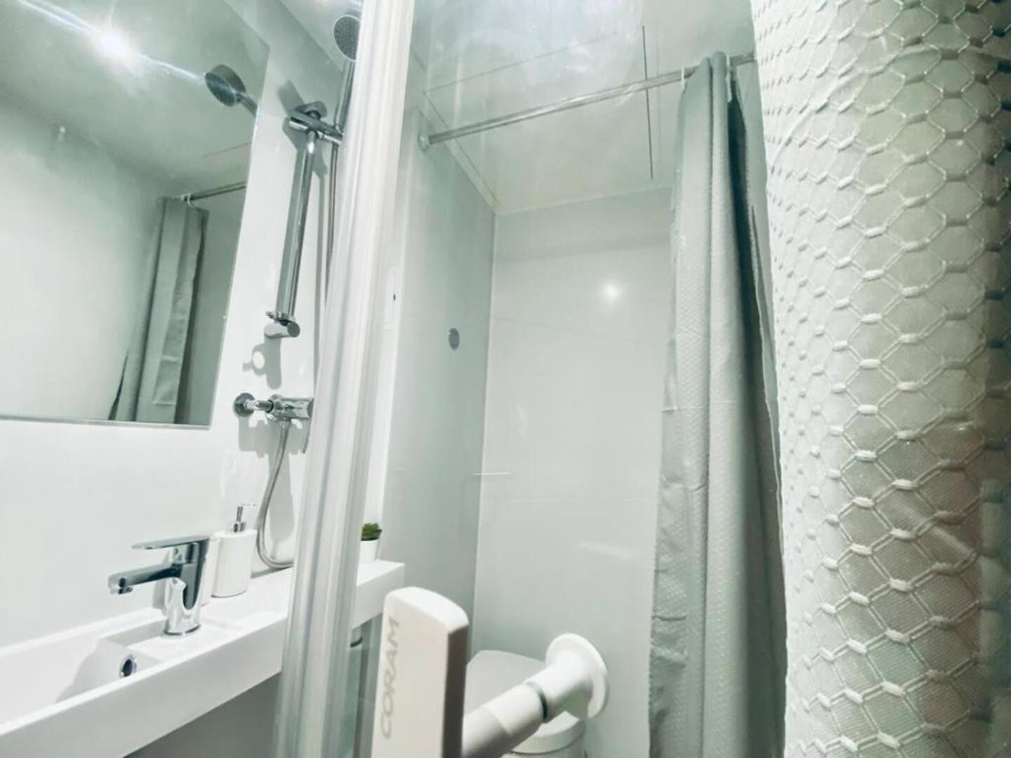 Apt 08 Beachside Beauty Central Studio Steps From Cafes برايتون المظهر الخارجي الصورة