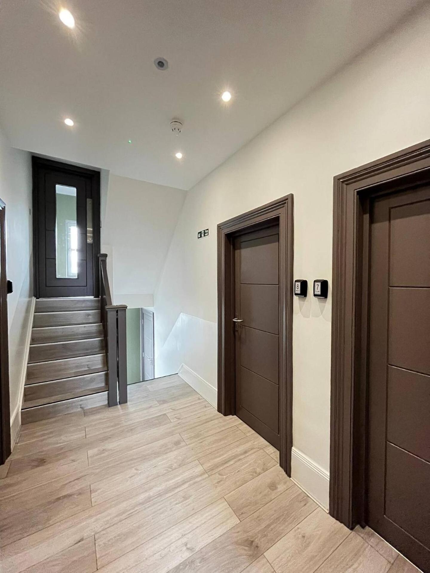 Apt 08 Beachside Beauty Central Studio Steps From Cafes برايتون المظهر الخارجي الصورة