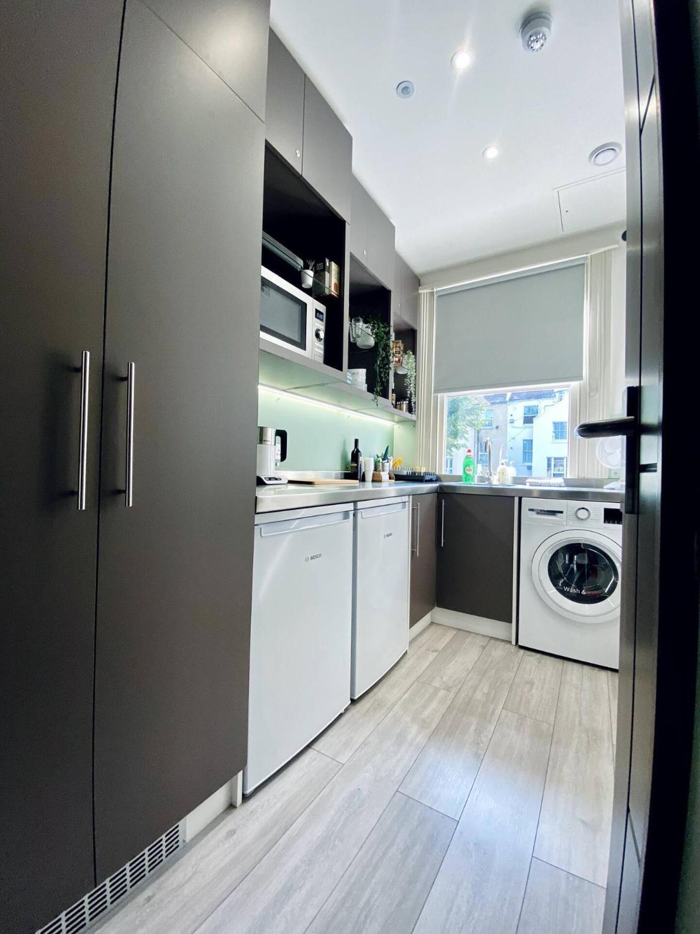 Apt 08 Beachside Beauty Central Studio Steps From Cafes برايتون المظهر الخارجي الصورة